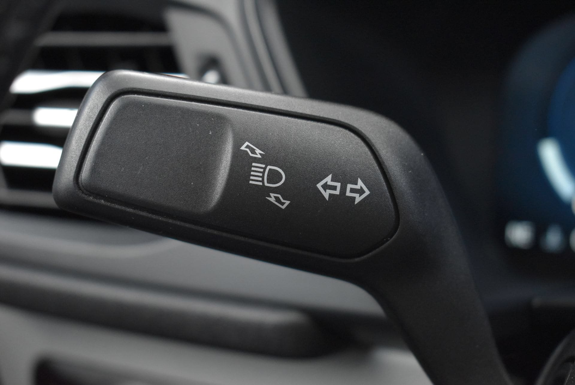 Used 2023 Ford Escape Active w/ Tech Pack #2 FWD image 23