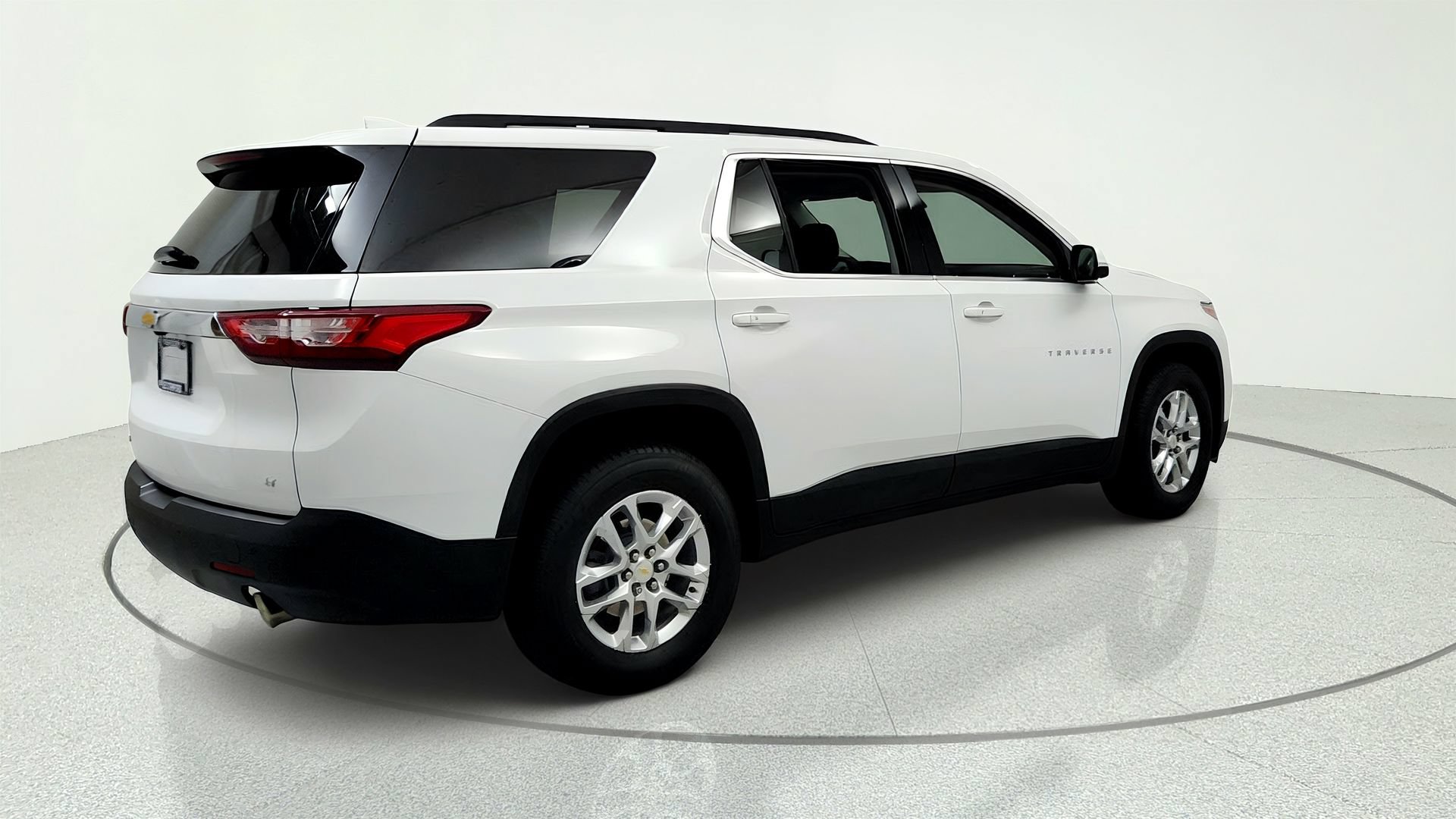 Used 2021 Chevrolet Traverse LT FWD image 5
