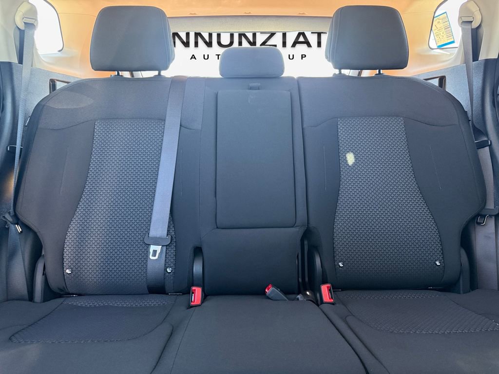 New 2026 Kia Sportage LX image 16