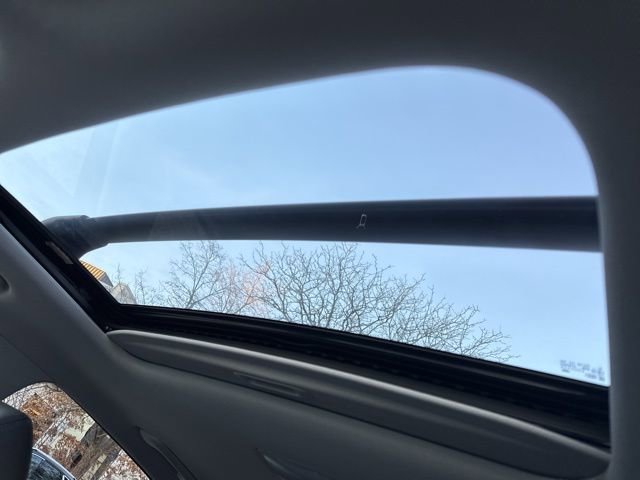 Certified 2022 Hyundai Kona Limited image 5