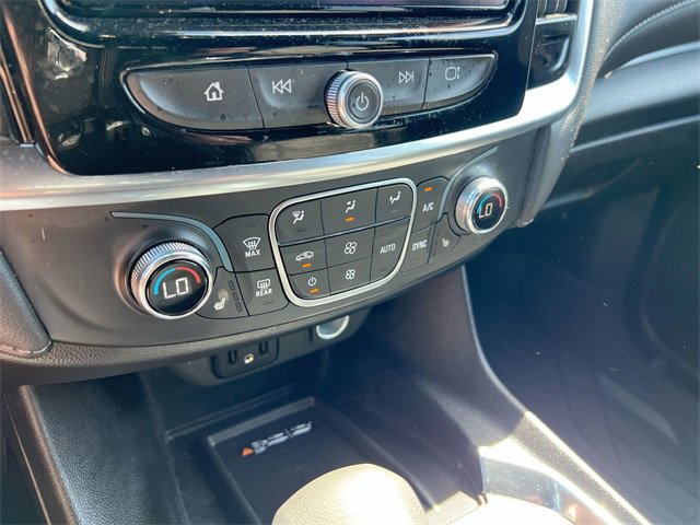 Used 2023 Chevrolet Traverse LT image 11