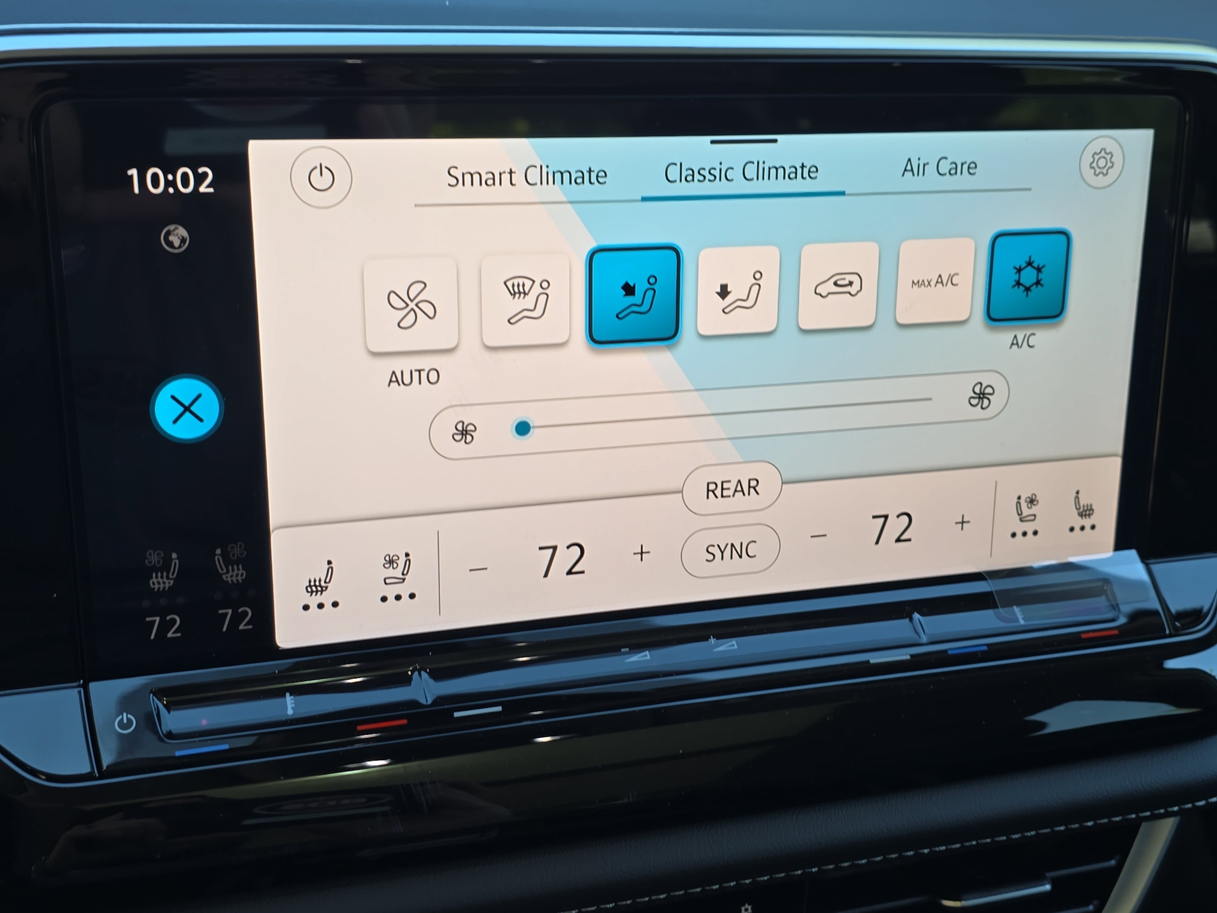 New 2026 Volkswagen Atlas SE FWD image 22
