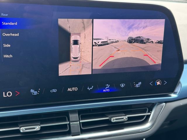 Certified 2025 Chevrolet Equinox EV LT image 16