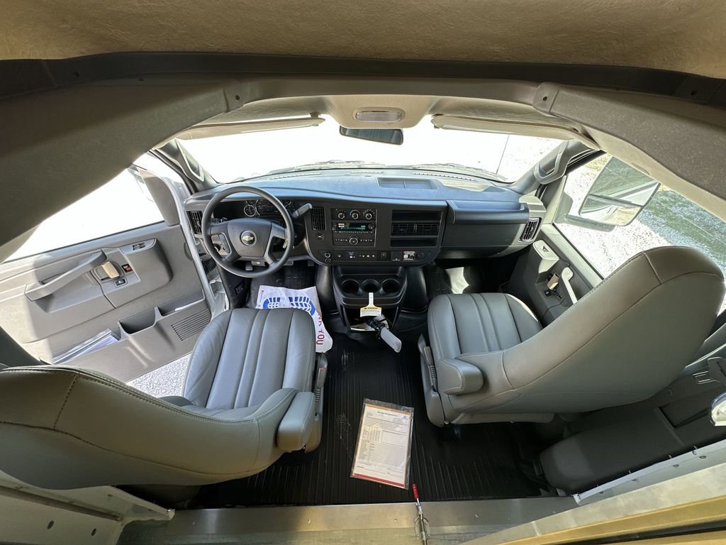 New 2025 Chevrolet Express 3500 w/ Power Convenience Package image 25