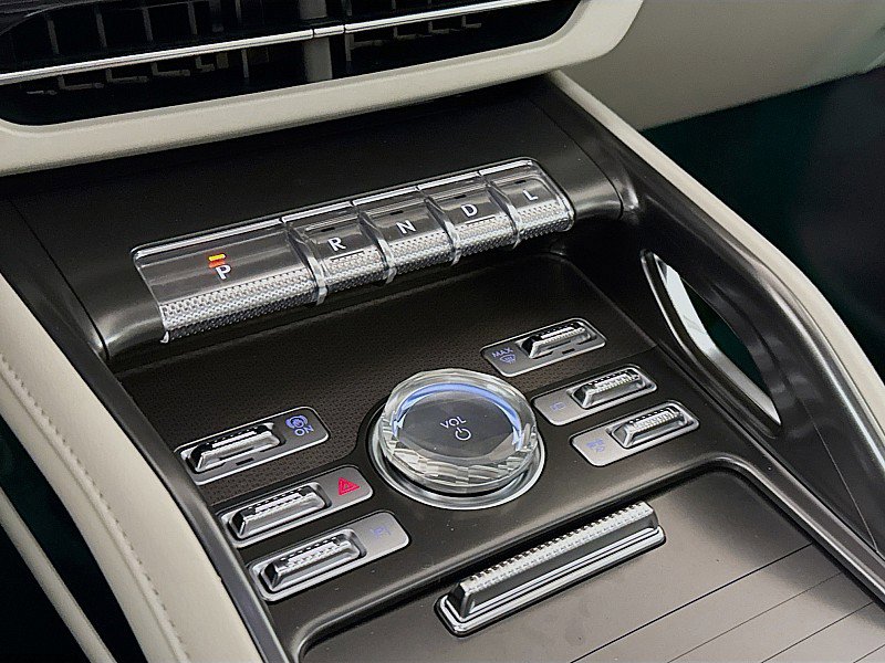 New 2026 Lincoln Nautilus Premier w/ Equipment Group 102A image 19