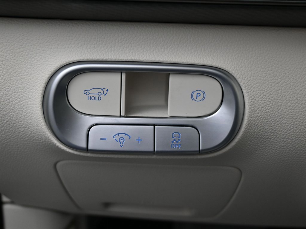 Used 2025 Genesis GV60 RWD image 25