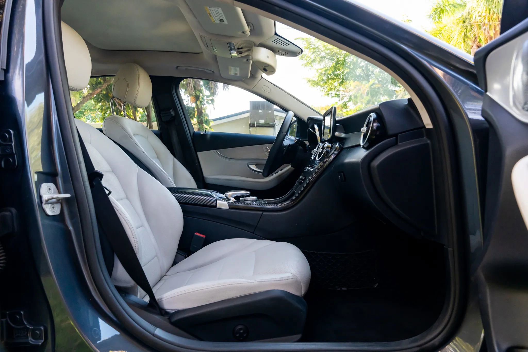 Used 2015 Mercedes-Benz C 300 Sedan w/ Premium 1 Package image 7