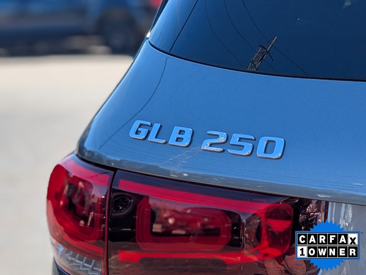 Used 2021 Mercedes-Benz GLB 250 4MATIC image 13