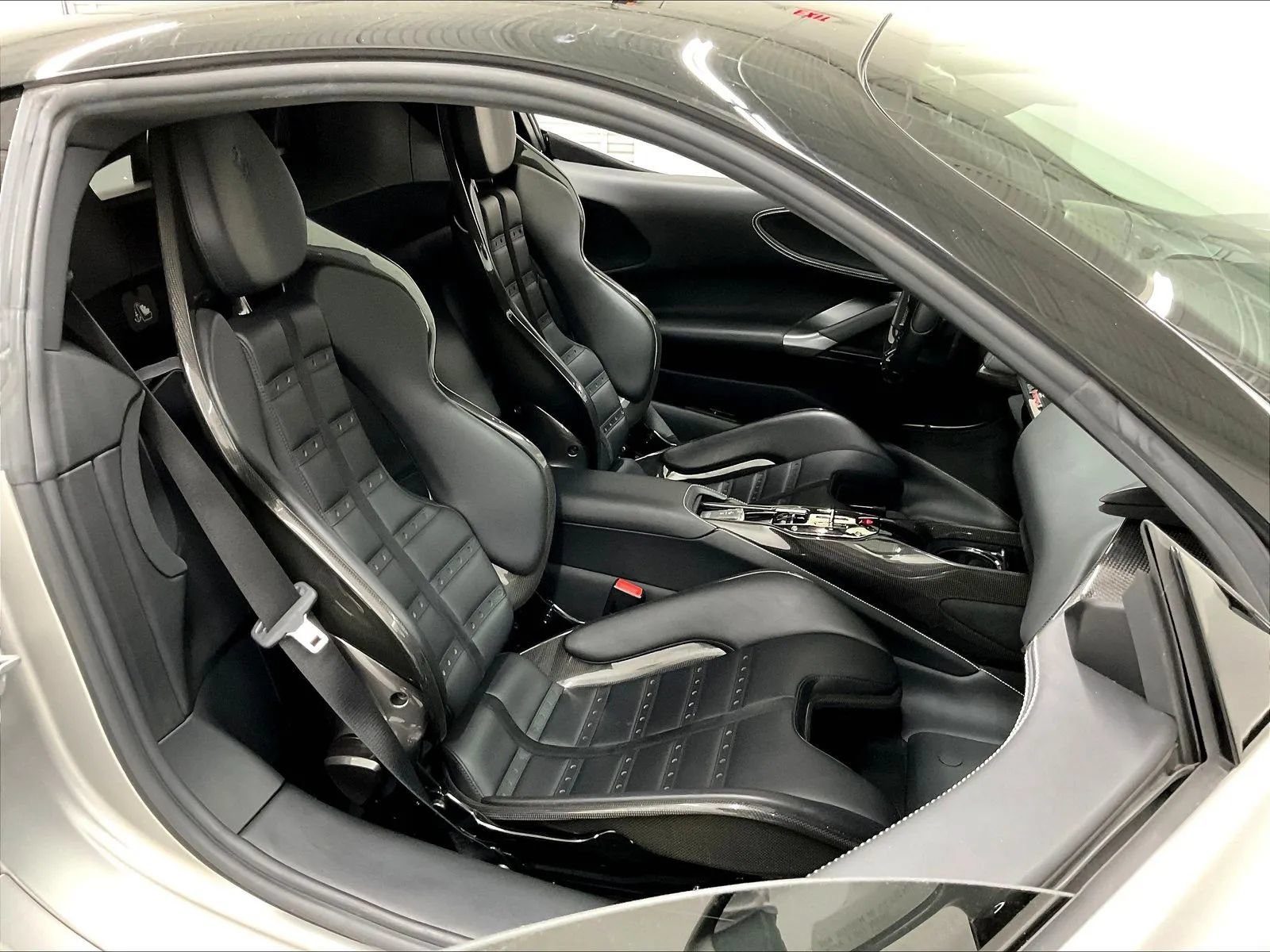 Used 2021 Ferrari SF90 Stradale AWD/4WD image 12
