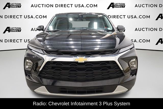 Used 2023 Chevrolet Blazer LT image 3