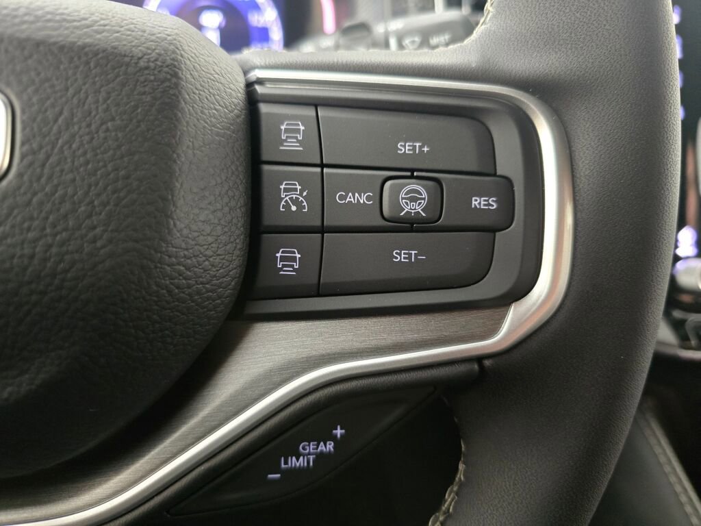 New 2026 Jeep Grand Wagoneer 4WD image 27