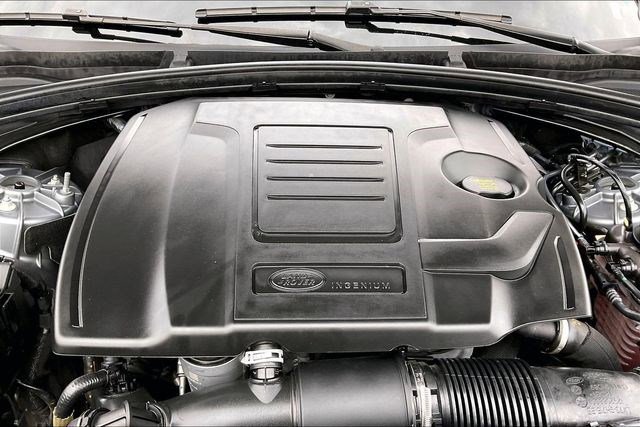 Used 2025 Land Rover Range Rover Velar Dynamic SE image 11