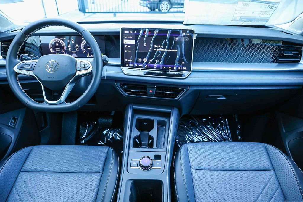 New 2026 Volkswagen Tiguan SE image 21