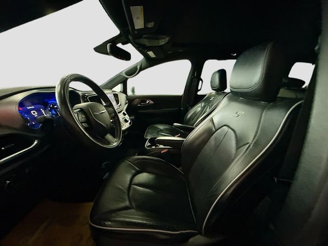 Used 2019 Chrysler Pacifica Limited w/ S Appearance Package image 22