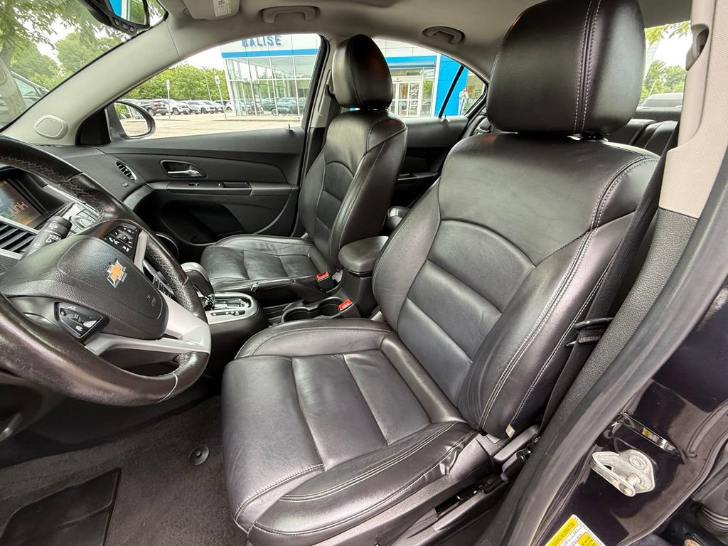 Used 2015 Chevrolet Cruze LTZ w/ Sun, Sound and Sport Package FWD image 21