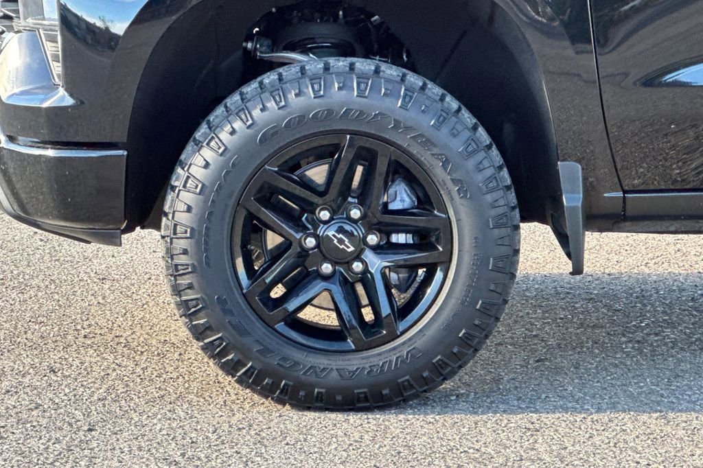 Certified 2023 Chevrolet Silverado 1500 Custom Trail Boss AWD/4WD image 31