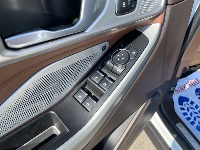 Used 2023 Ford Explorer King Ranch w/ Technology Package image 10