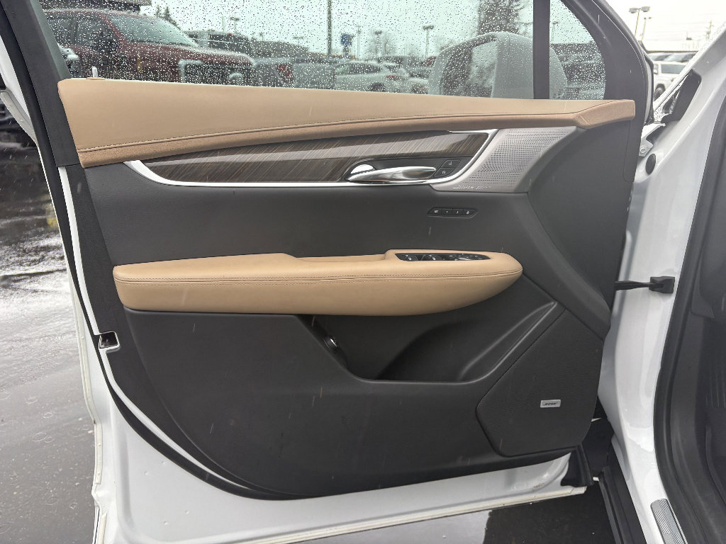 Used 2020 Cadillac XT6 Sport w/ Platinum Package image 15