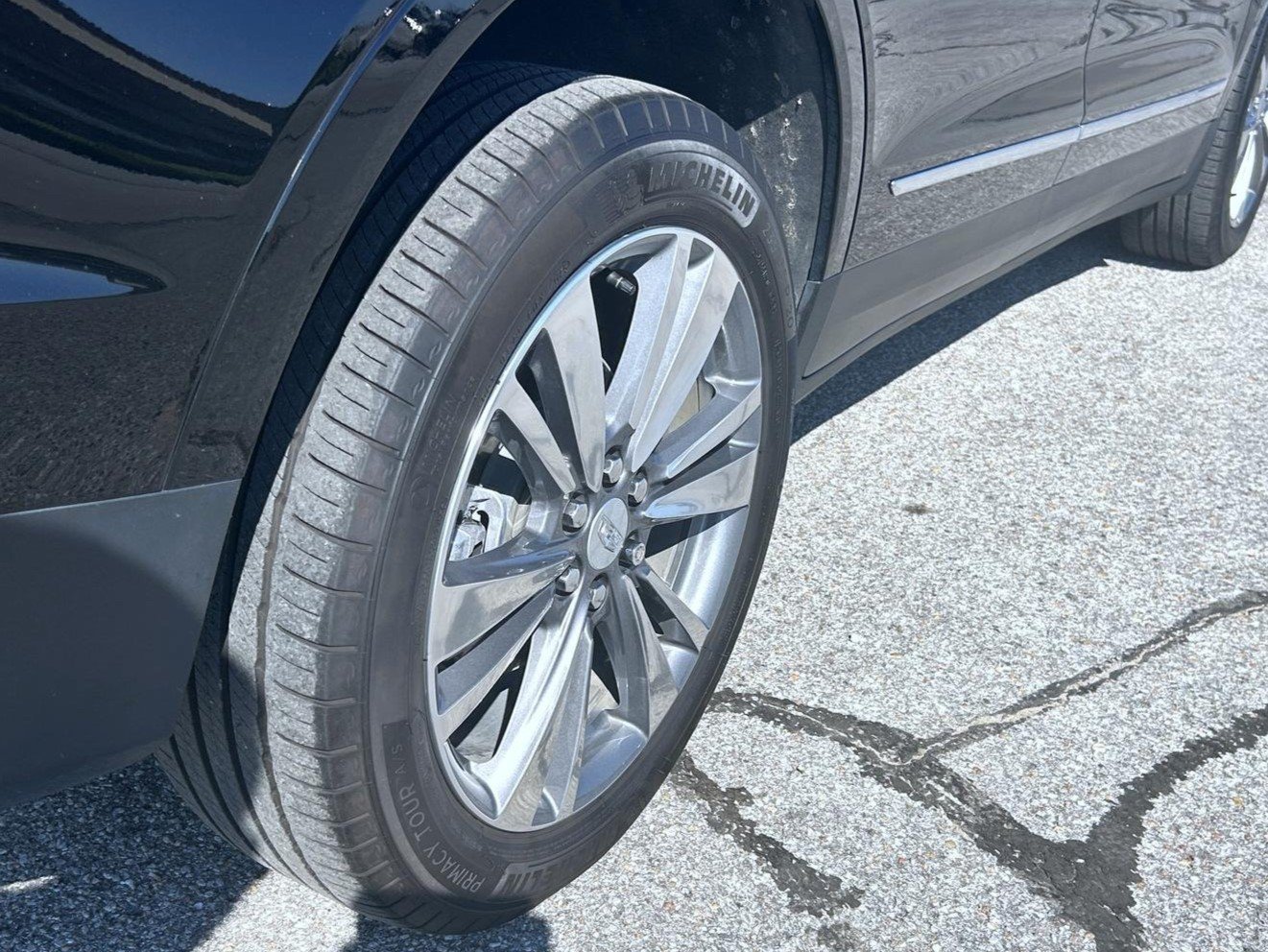 Certified 2023 Cadillac XT5 Premium Luxury AWD/4WD image 14