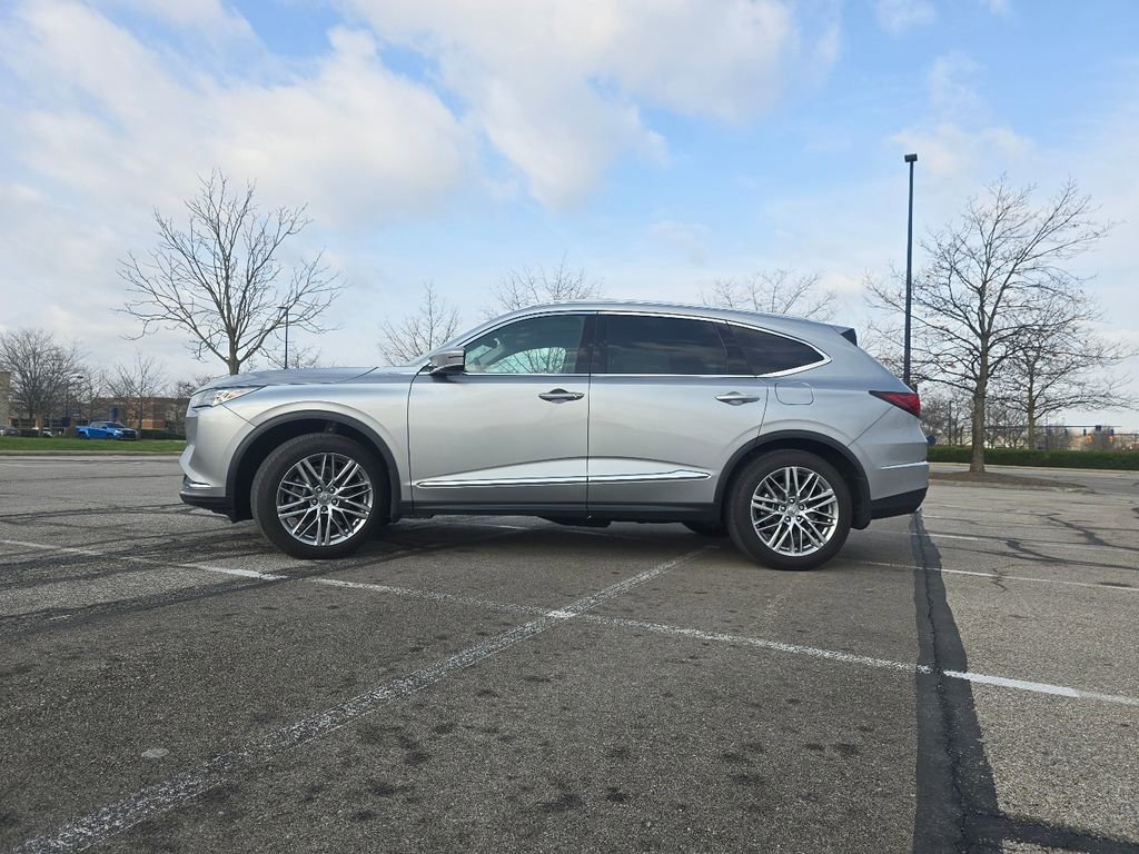 Used 2023 Acura MDX SH-AWD w/ Advance Package image 14