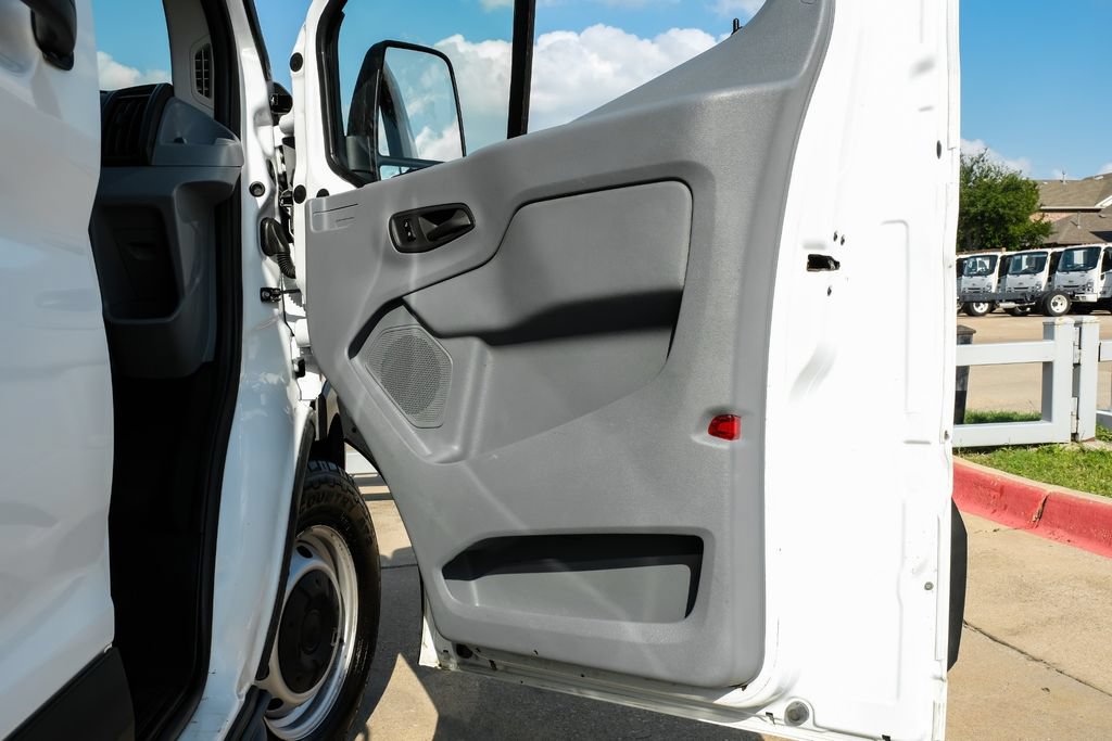 Used 2019 Ford Transit 250 130 Low Roof RWD image 41