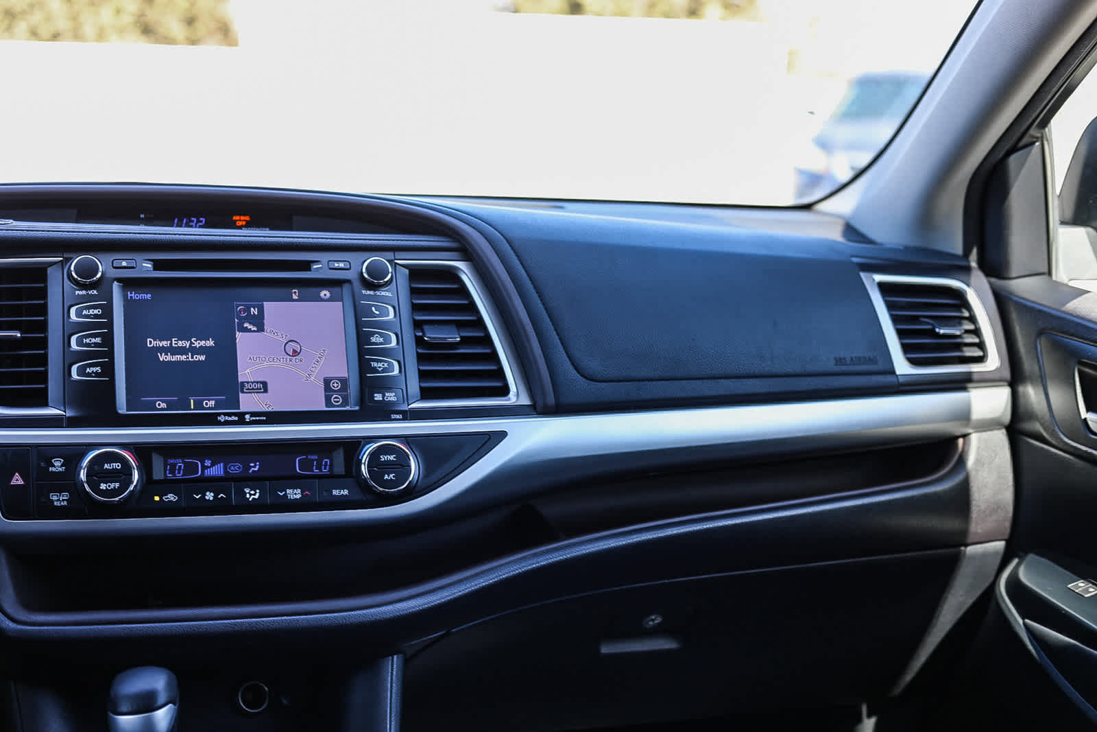 Used 2015 Toyota Highlander XLE AWD/4WD image 13