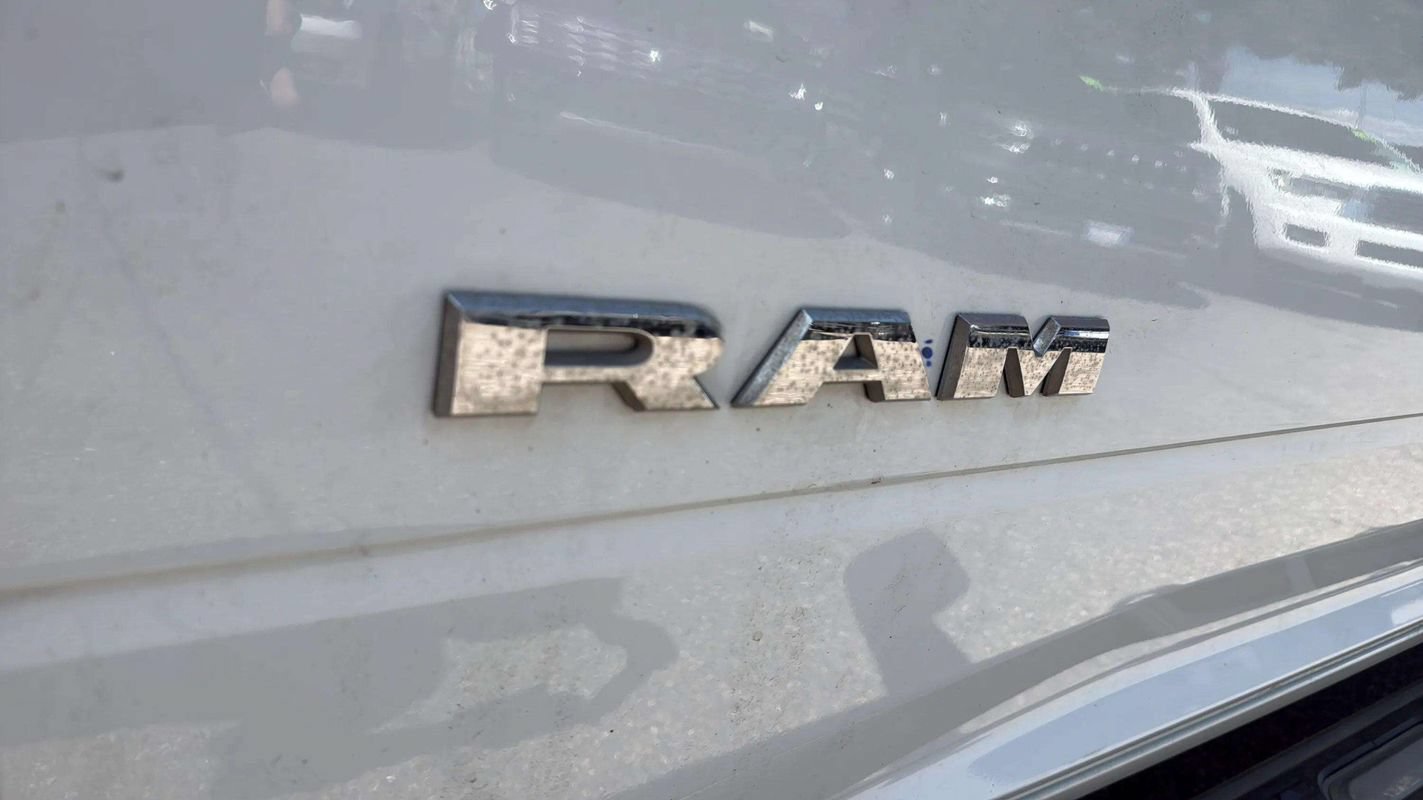 Used 2024 RAM 2500 Big Horn w/ Off Road Package AWD/4WD image 19