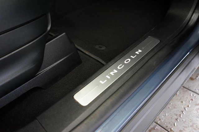 Used 2021 Lincoln Aviator Reserve AWD/4WD image 44