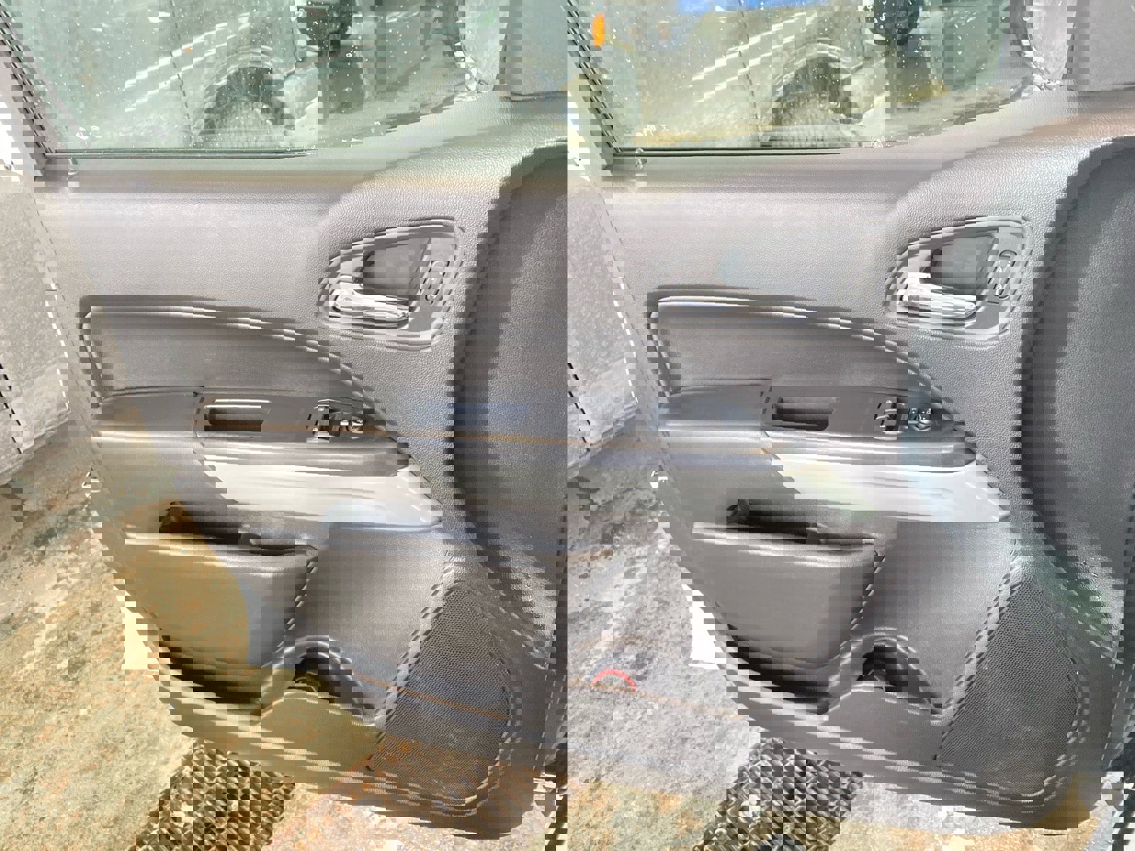 Used 2018 Chevrolet Colorado LT w/ Redline Special Edition image 17