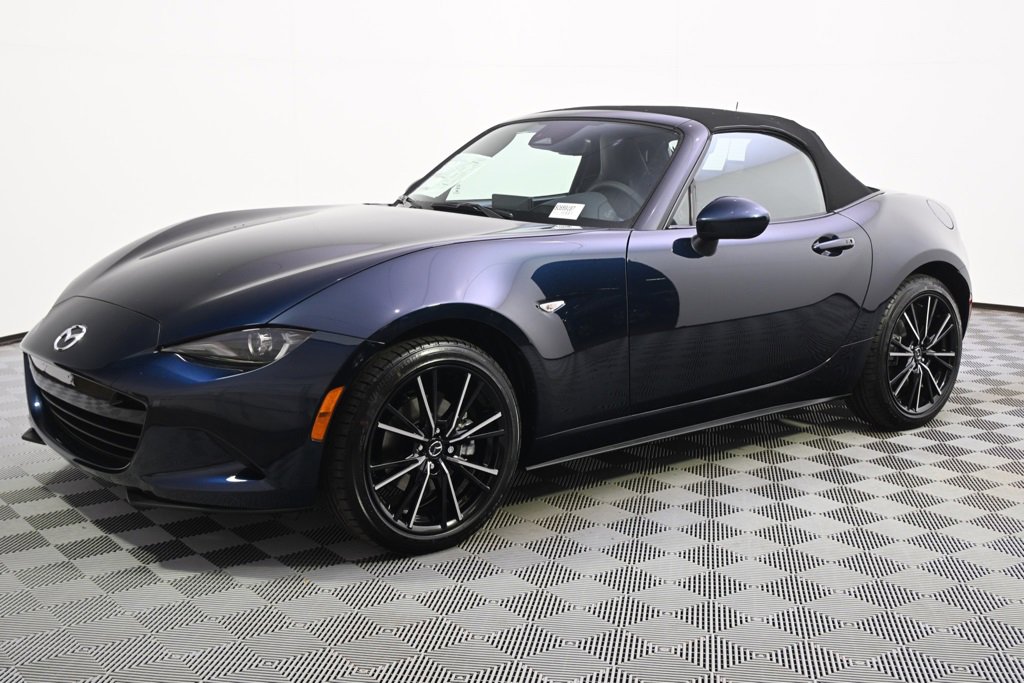 New 2025 MAZDA MX-5 Miata Grand Touring w/ Weather Package image 2