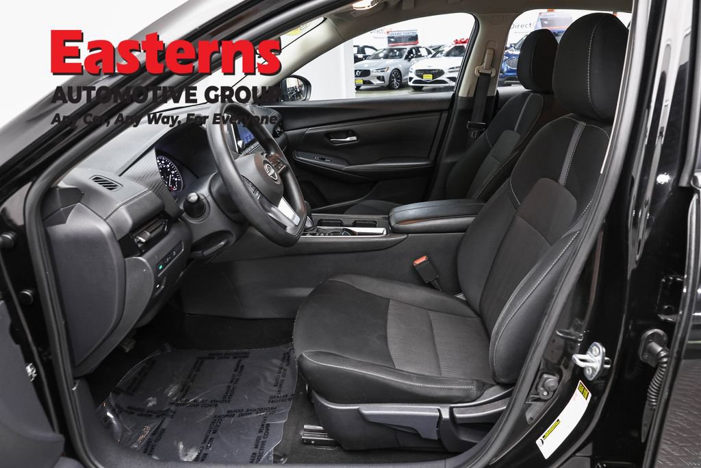 Used 2024 Nissan Sentra SV FWD image 16