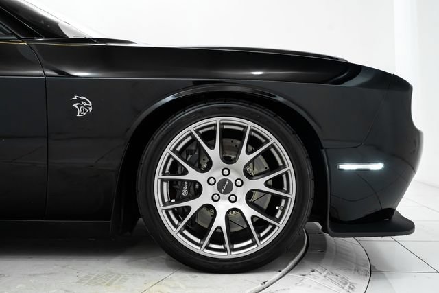 Used 2020 Dodge Challenger SRT Hellcat w/ Plus Package RWD image 12