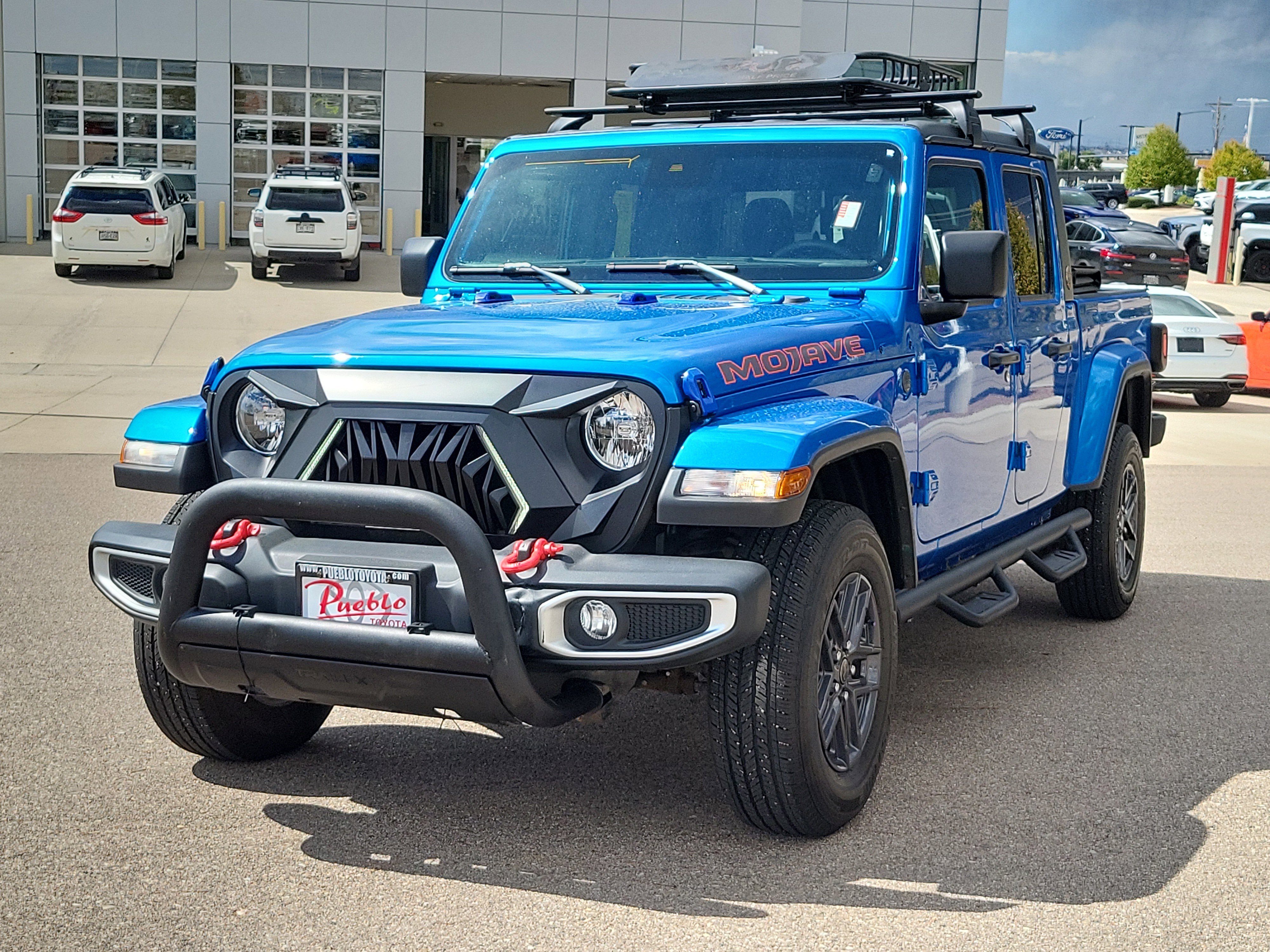 Used 2024 Jeep Gladiator Sport image 4