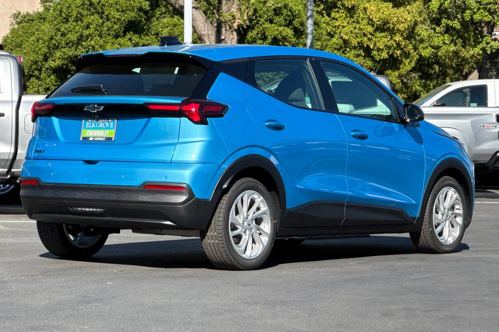 New 2027 Chevrolet Bolt LT w/ Comfort Package image 3