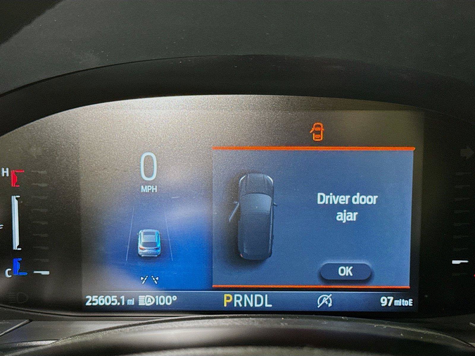 Used 2025 Ford Escape ST-Line FWD image 10