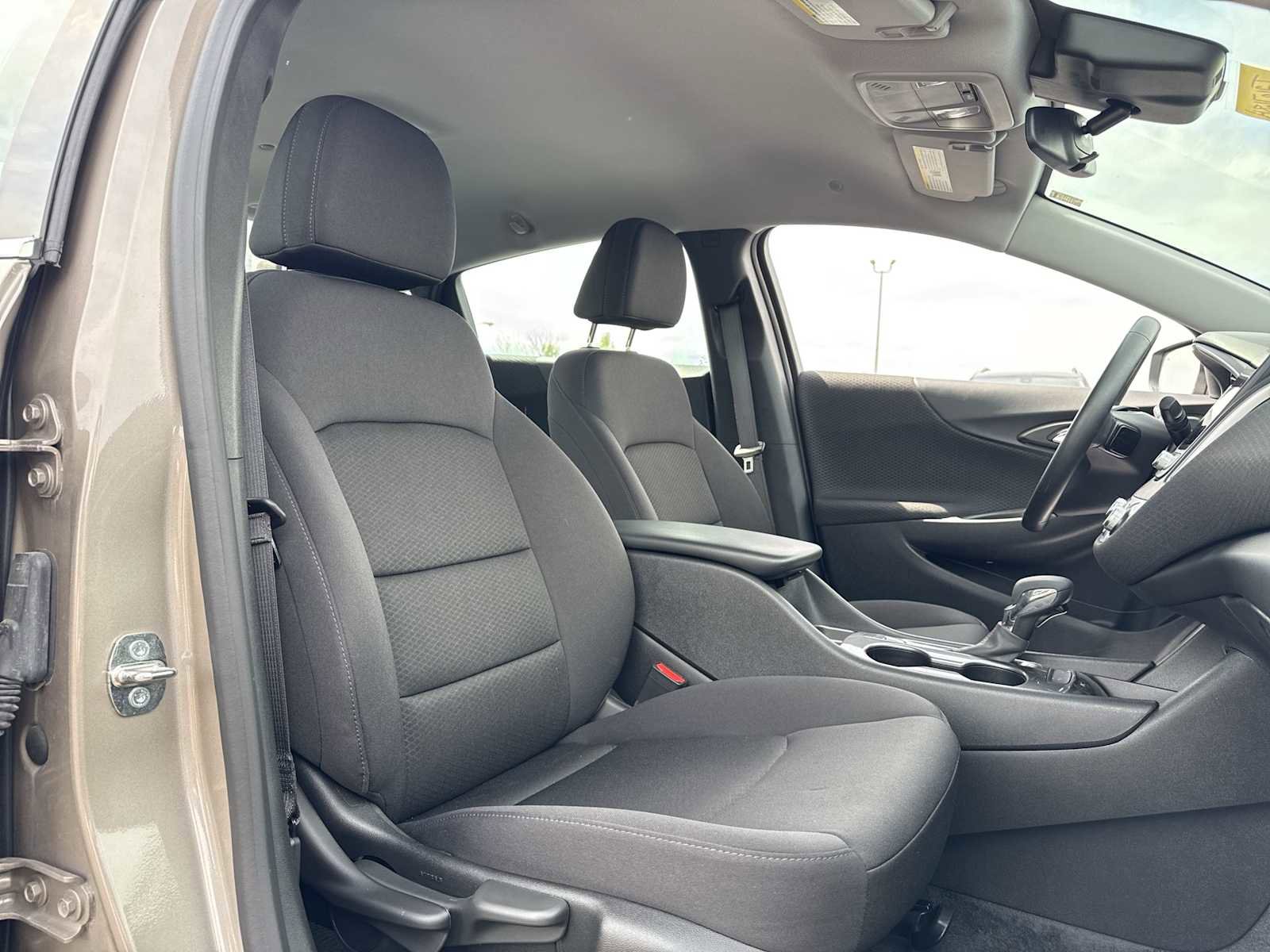 Used 2024 Chevrolet Malibu RS image 24