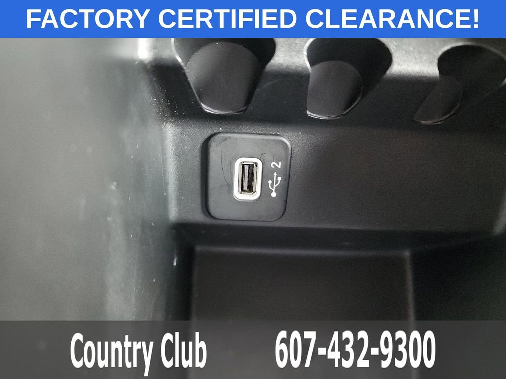 Used 2021 Jeep Cherokee Trailhawk AWD/4WD image 22