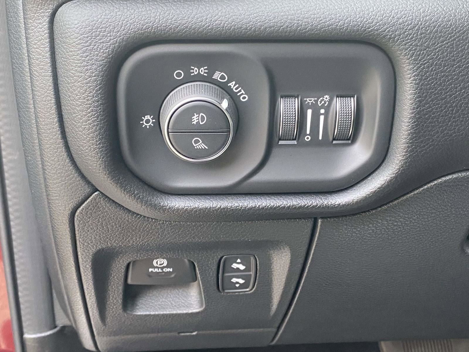 Used 2023 RAM 1500 Laramie image 19