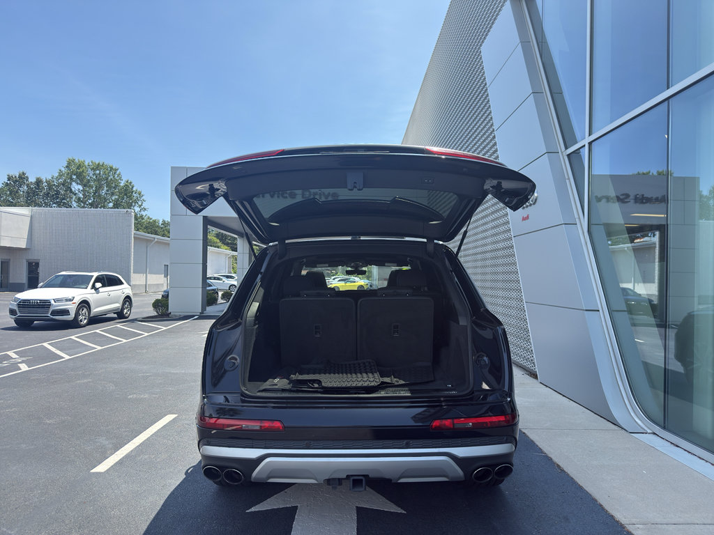Used 2021 Audi SQ7 Premium Plus w/ Driver Assistance Package AWD/4WD image 9