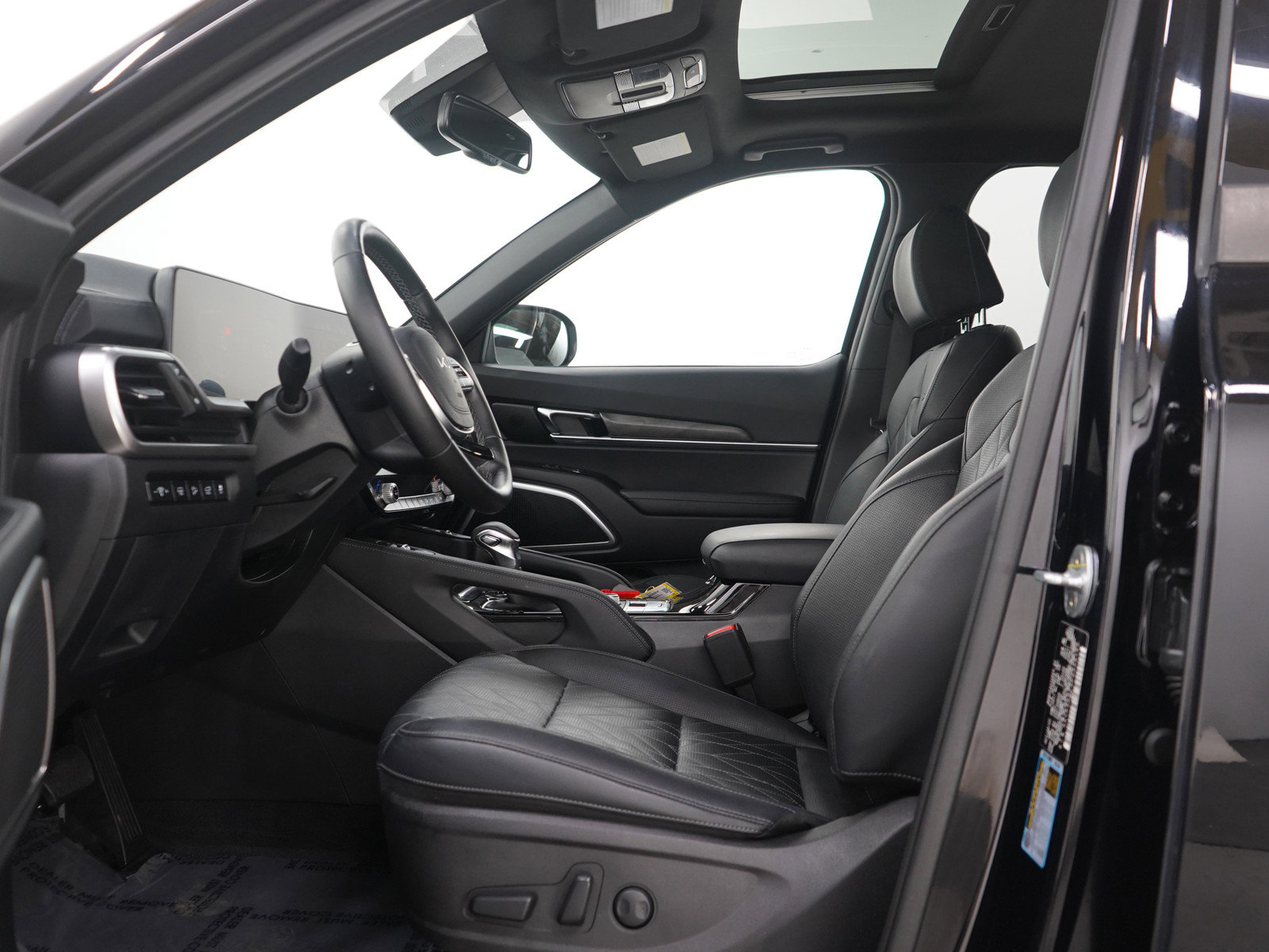 Used 2023 Kia Telluride EX X-Line image 24