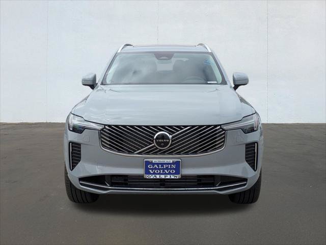 New 2026 Volvo XC90 T8 Plus w/ Protection Package AWD/4WD image 4