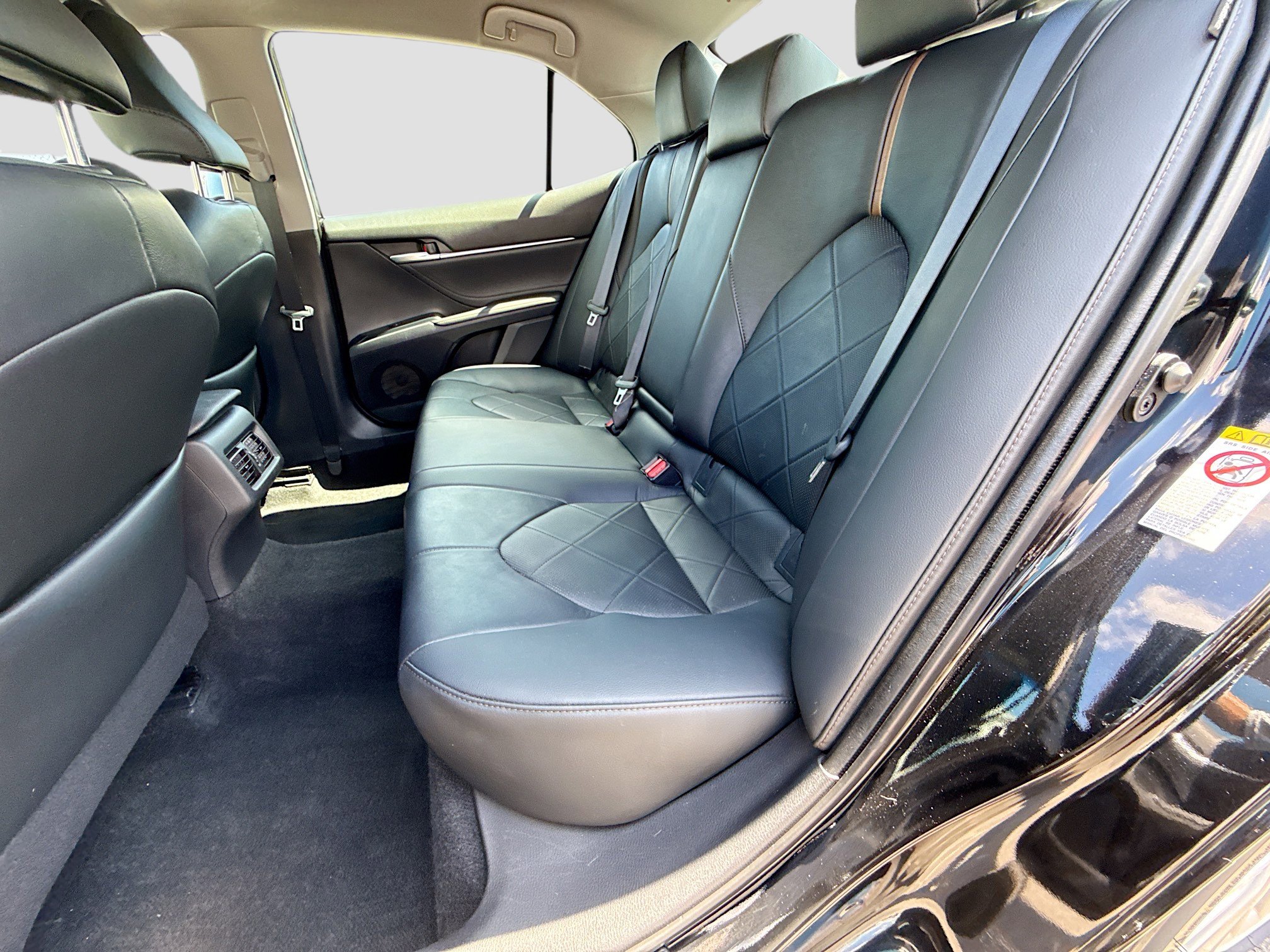 Used 2018 Toyota Camry XLE FWD image 20