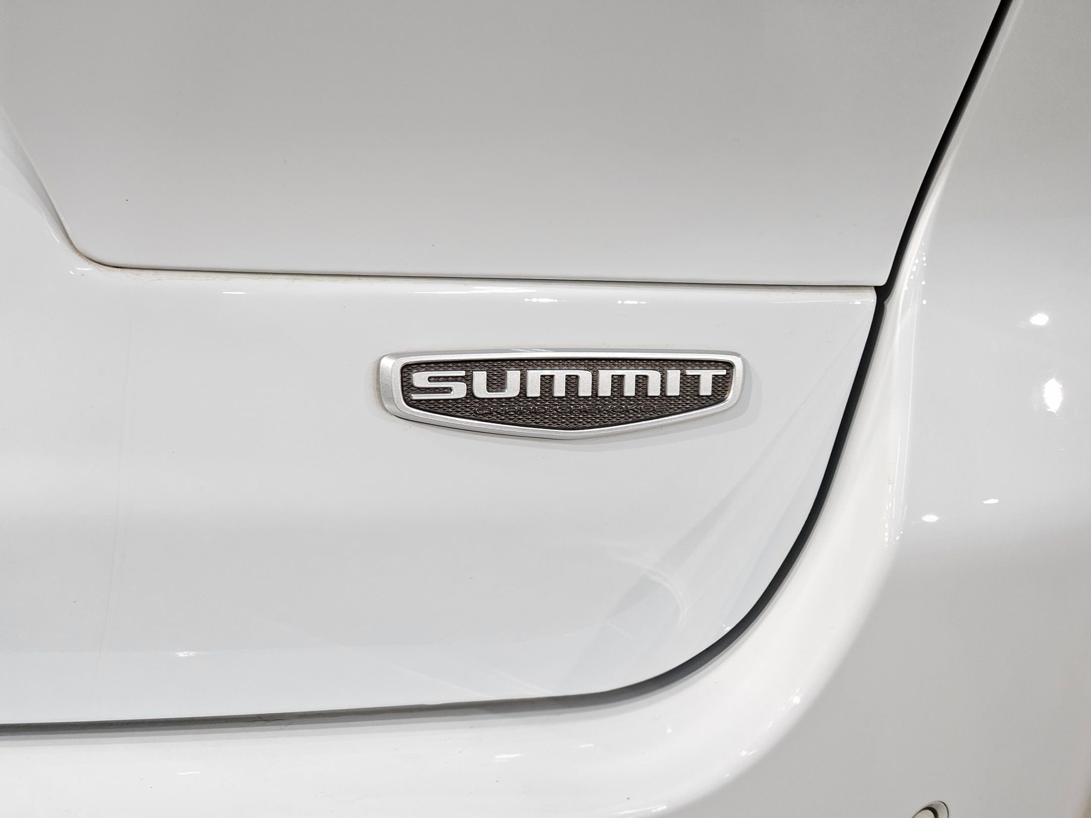 Used 2024 Jeep Grand Cherokee L Summit image 40