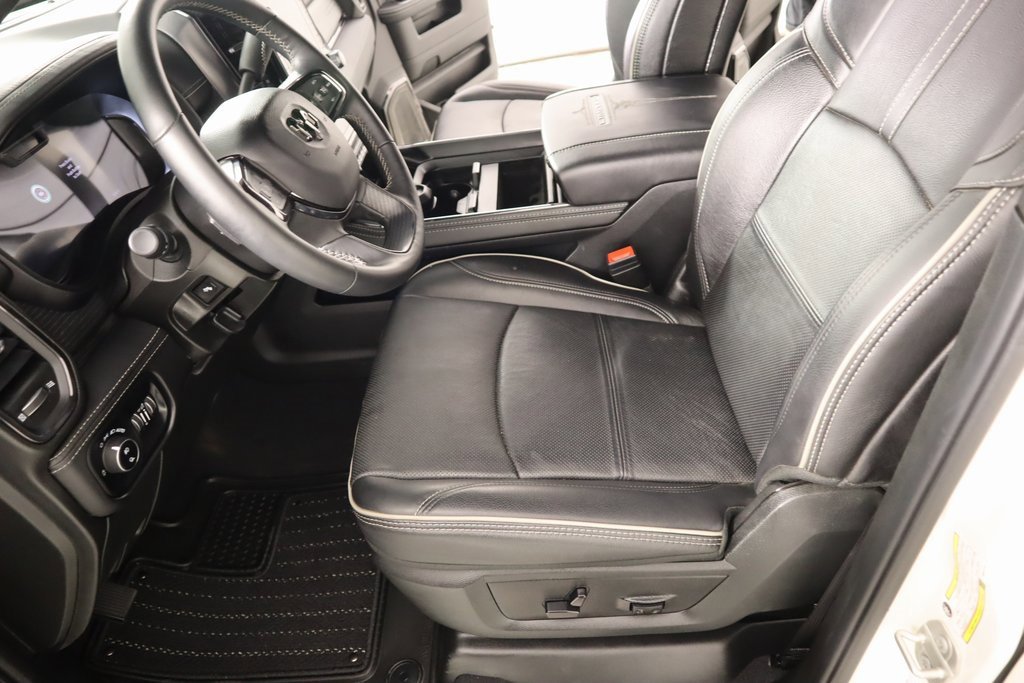 Used 2024 RAM 3500 Limited image 11