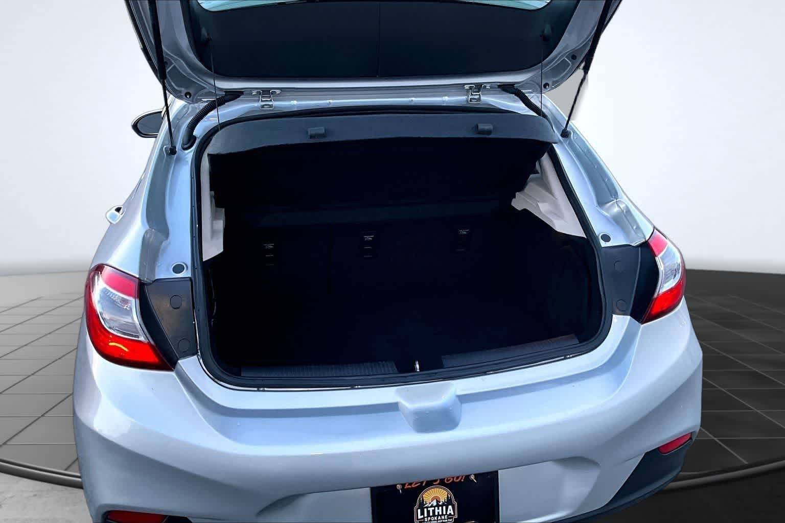 Used 2018 Chevrolet Cruze LT FWD image 19