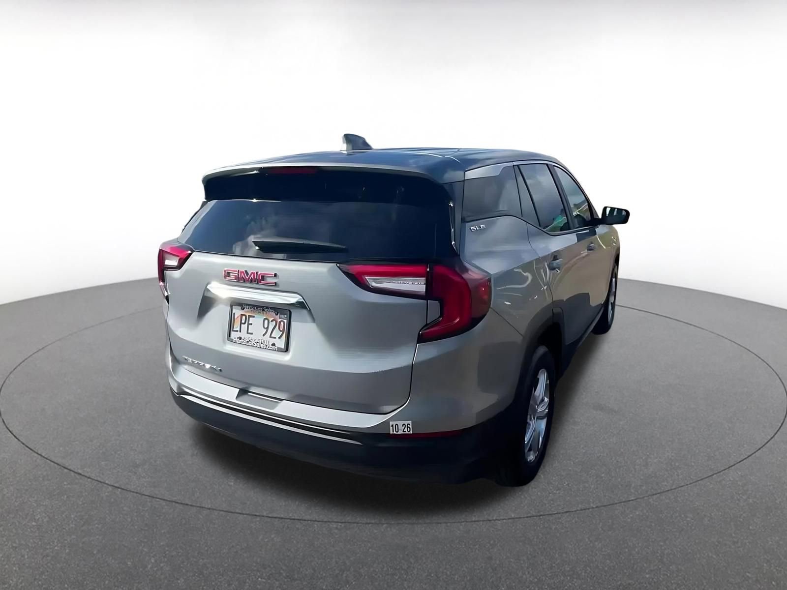 Used 2024 GMC Terrain SLE image 14