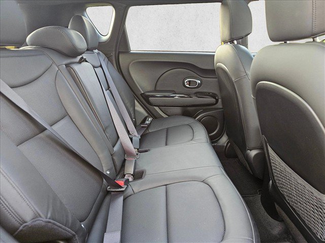 Used 2014 Kia Soul ! w/ Sun & Sound Package FWD image 12