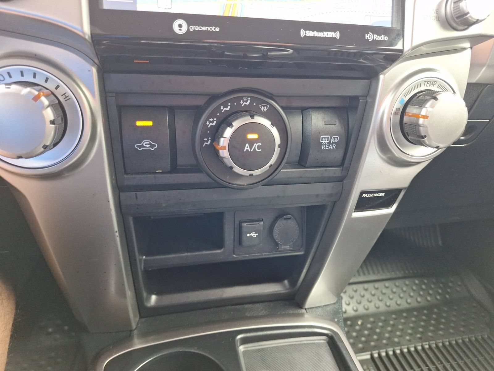 Used 2020 Toyota 4Runner SR5 Premium RWD image 26
