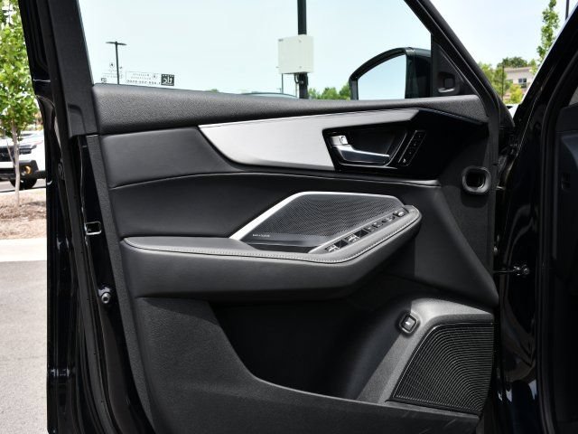 Certified 2026 Acura MDX FWD w/ Technology Package image 14