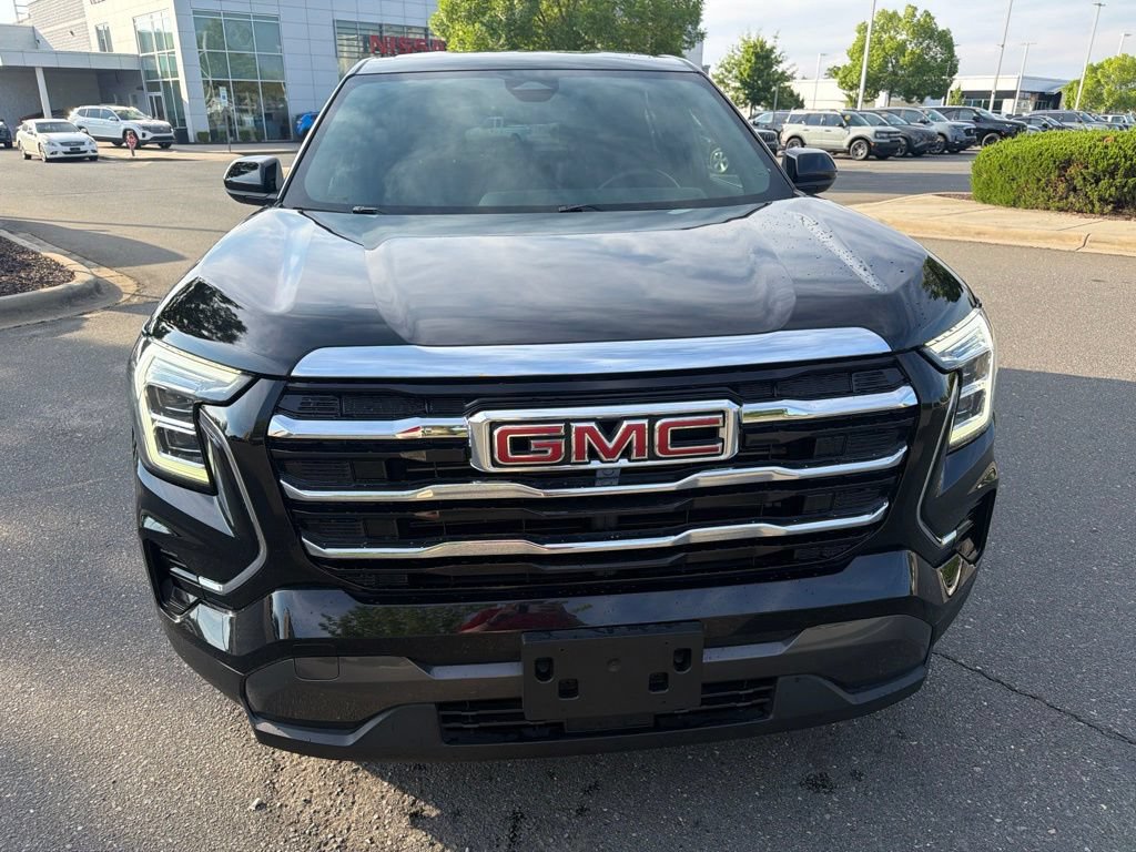 Used 2025 GMC Terrain Elevation AWD/4WD image 10